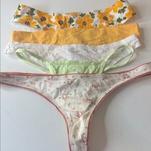 Free People / Urban Outfitters Assortment of Panties 5 Pairs. Size Medium / 6